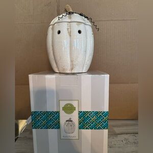 Scentsy Cream Pumpkin Warmer